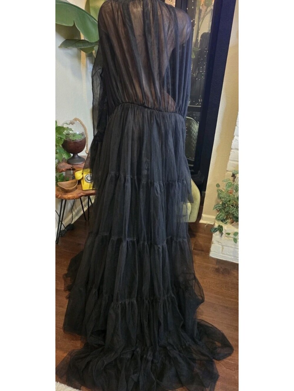Tulle Maternity Photography Dress Sheer Tiered Ruffle Photo Prop OSFM - L/XL - Picture 3 of 4